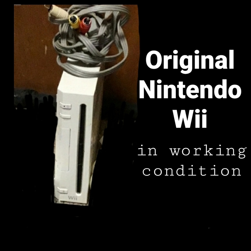 ORIGINAL NINTENDO Wii IN WORKING CONDITION